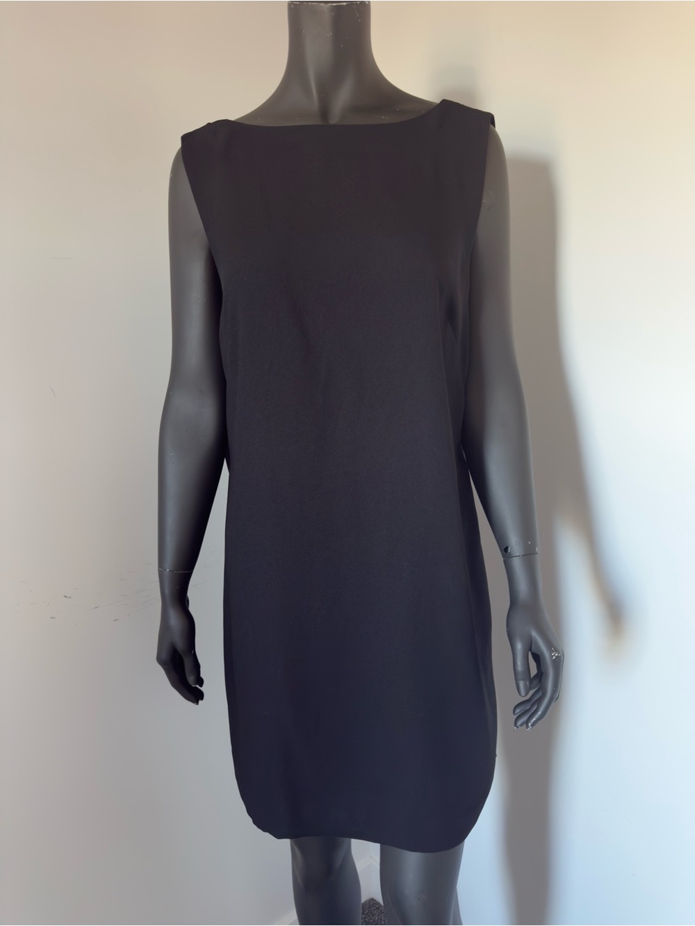 387. Banana Republic NWT Black Open Back Drape Sheath Dress Size 14 - Picture 4 of 8